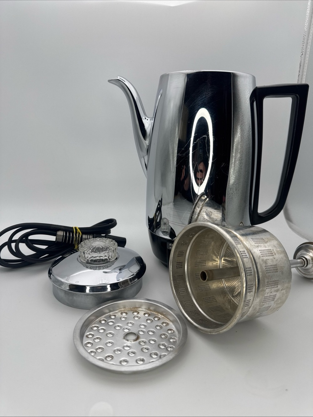 Universal Coffee Maker Silver Coffeematic 4580 Electric Percolator Chrome